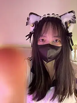 love-uiui online show from 23, 10, 2025