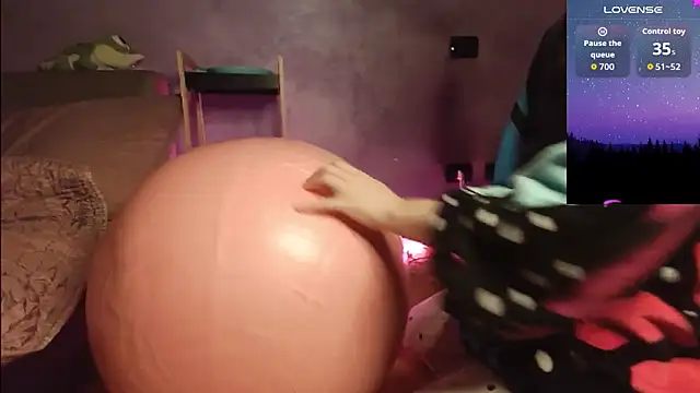 Snapshot of h4cMorganaEvelynn chatting on 1, 2, 2026 h4cMorganaEvelynn online show from 1, 2, 2026