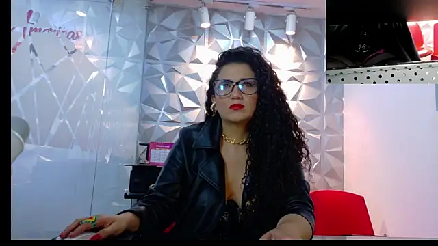 Dakota Rainbow22 online show from 15, 2, 2026