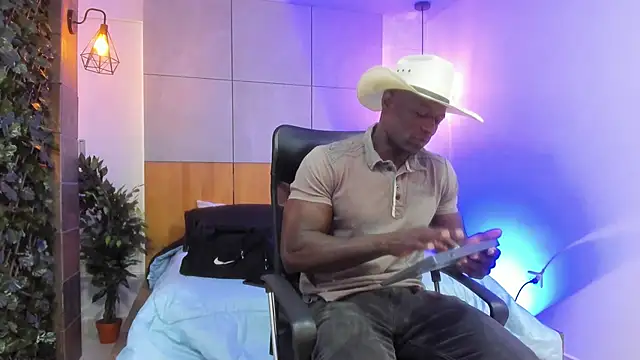 MarcusBlack  online show from 23, 9, 2025