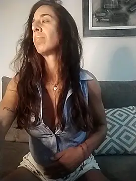 Snapshot of agustinalatina chatting on 23, 9, 2025 agustinalatina online show from 23, 9, 2025