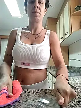 agustinalatina online show from 7, 11, 2025