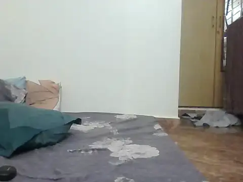 Snapshot of Matt6102 chatting on 16, 11, 2025 Matt6102 online show from 16, 11, 2025