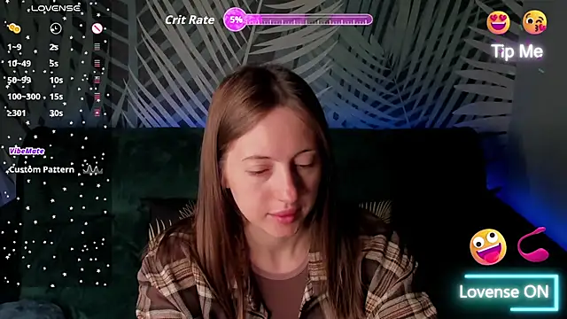 Snapshot of ChristyCrayme chatting on 27, 5, 2026 ChristyCrayme online show from 27, 5, 2026