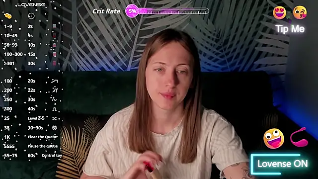 Snapshot of ChristyCrayme chatting on 28, 5, 2026 ChristyCrayme online show from 28, 5, 2026