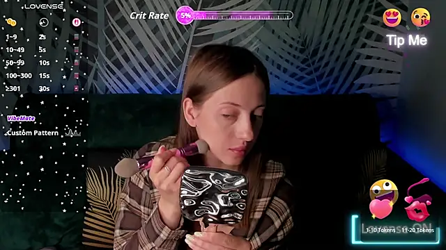 Snapshot of ChristyCrayme chatting on 29, 5, 2026 ChristyCrayme online show from 29, 5, 2026