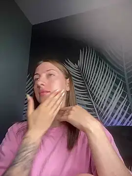 Snapshot of ChristyCrayme chatting on 4, 6, 2026 ChristyCrayme online show from 4, 6, 2026