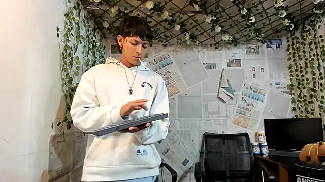Snapshot of Bastian_boyshot77 chatting on 19, 7, 2026 Bastian boyshot77 online show from 19, 7, 2026