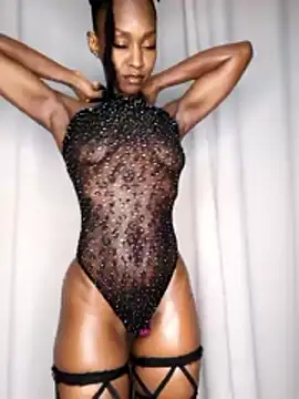 Snapshot of chocolatehotwife chatting on 5, 6, 2026 chocolatehotwife online show from 5, 6, 2026
