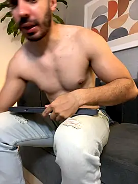 AxelThompson  online show from 28, 11, 2025