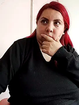 Snapshot of AmbeerRed chatting on 24, 10, 2025 AmbeerRed online show from 24, 10, 2025