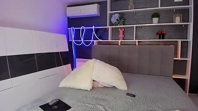 ChristyBrook online show from 21, 10, 2025