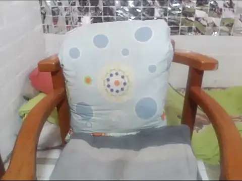 rose-crystal online show from 18, 1, 2026