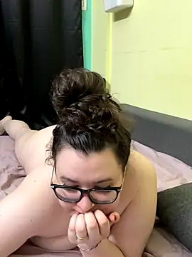 Snapshot of HaleyAyush chatting on 1, 11, 2025 HaleyAyush online show from 1, 11, 2025