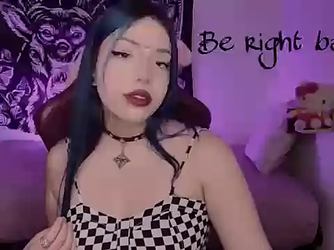 Snapshot of revenmiller_ chatting on 4, 10, 2025 revenmiller online show from 4, 10, 2025