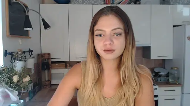 Snapshot of BuffyxLUST chatting on 23, 9, 2025 BuffyxLUST online show from 23, 9, 2025