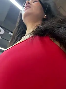 Ninazhang online show from 15, 5, 2026