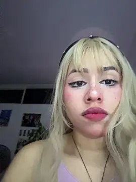Snapshot of 18_salo chatting on 19, 7, 2026 18 salo online show from 19, 7, 2026