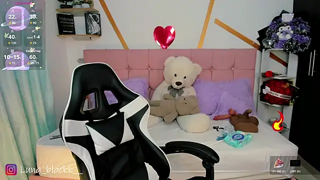 Snapshot of Luna_blackk chatting on 20, 6, 2026 Luna blackk online show from 20, 6, 2026