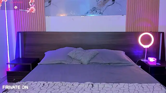 Snapshot of samanthaa_moon chatting on 25, 11, 2025 samanthaa moon online show from 25, 11, 2025