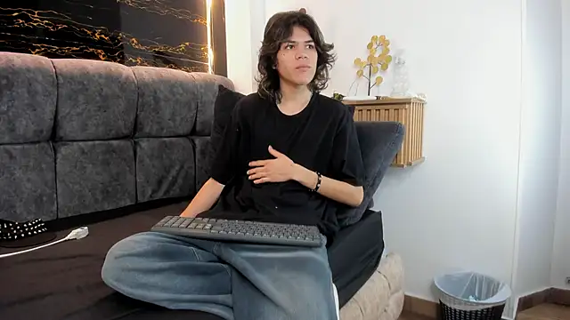 Snapshot of Diamond_twink chatting on 20, 3, 2026 Diamond twink online show from 20, 3, 2026
