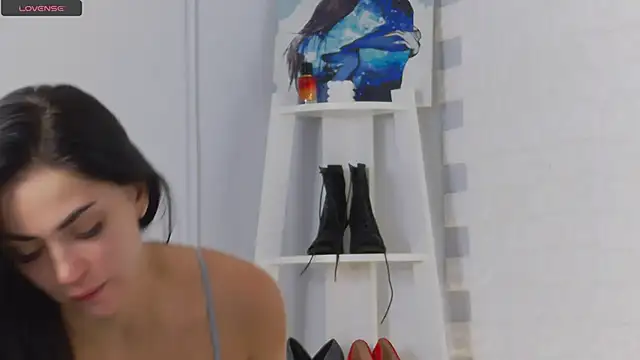 Snapshot of Agnessa chatting on 22, 11, 2025 Agnessa online show from 22, 11, 2025