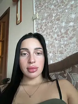 Soft Pleasure online show from 5, 11, 2025