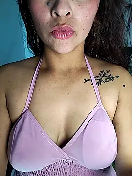 Fox Roxxan online show from 6, 10, 2025