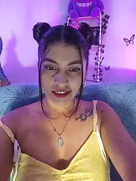 Fox Roxxan online show from 3, 6, 2026
