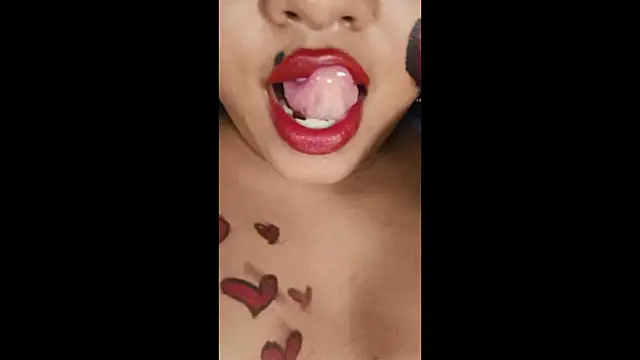 SelenaKayle online show from 18, 6, 2026