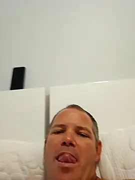 cubanitofeliz40 online show from 22, 9, 2025