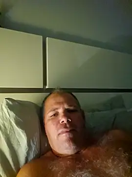 cubanitofeliz40 online show from 15, 12, 2025