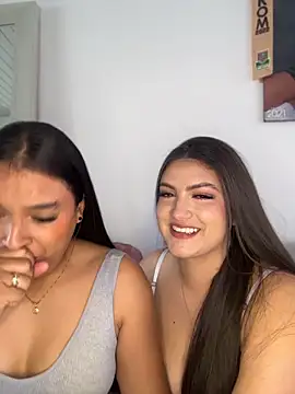 nicolexxaleja online show from 10, 4, 2026