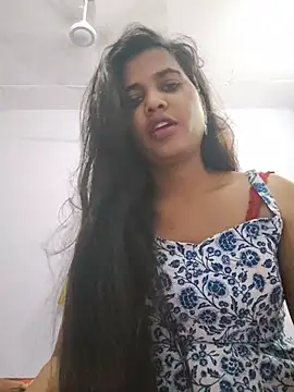 Snapshot of cute_radhikaa chatting on 14, 7, 2026 cute radhikaa online show from 14, 7, 2026