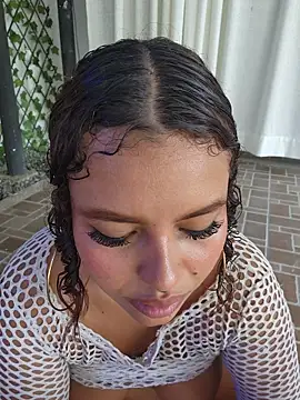 Yessica Lopezz online show from 31, 5, 2026