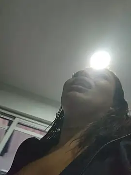 Yessica Lopezz online show from 2, 6, 2026