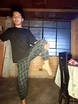 LecheDeSoya666 online show from 9, 11, 2025