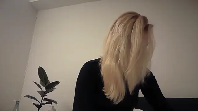 Kitty Swetty online show from 13, 3, 2026