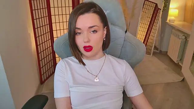 Snapshot of AvaFlower chatting on 13, 11, 2025 AvaFlower online show from 13, 11, 2025