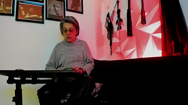 MistressNyx cg online show from 14, 10, 2025