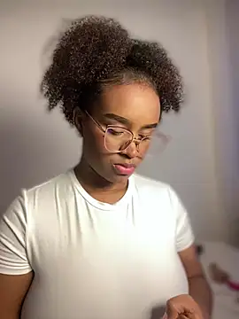 Dyan adams online show from 27, 7, 2026