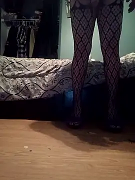 Crossedsissy online show from 25, 3, 2026