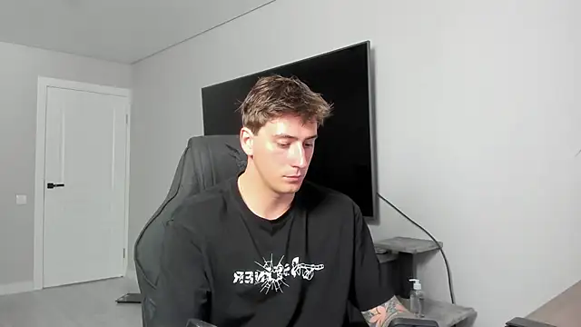 Snapshot of DaniHort chatting on 31, 5, 2026 DaniHort online show from 31, 5, 2026