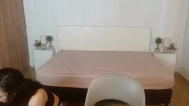 IvyShine7 online show from 22, 12, 2025