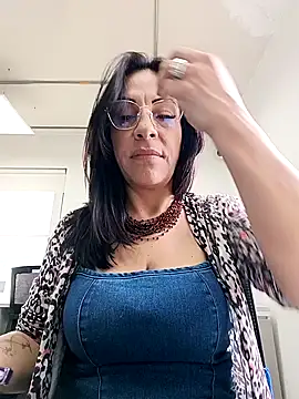  Kamy Hot online show from 5, 12, 2025