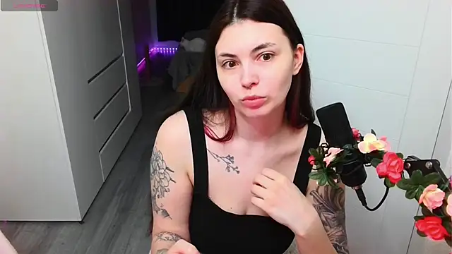 peachyness online show from 8, 4, 2026