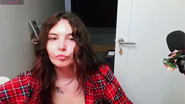 Snapshot of peachyness chatting on 14, 6, 2026 peachyness online show from 14, 6, 2026