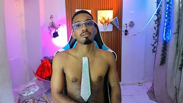 Snapshot of Darwin_mayo chatting on 29, 10, 2025 Darwin mayo online show from 29, 10, 2025