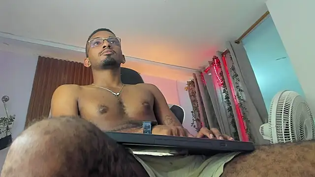 Snapshot of Darwin_mayo chatting on 14, 2, 2026 Darwin mayo online show from 14, 2, 2026