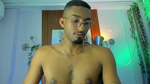 Snapshot of Darwin_mayo chatting on 18, 2, 2026 Darwin mayo online show from 18, 2, 2026